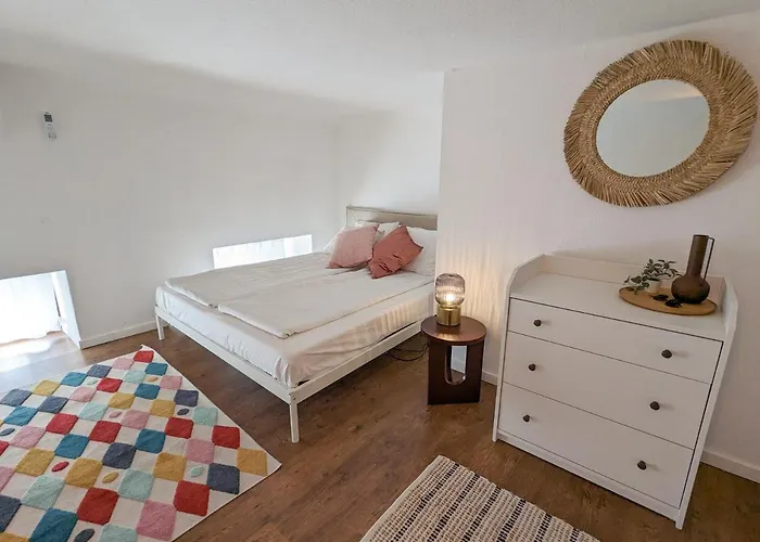 Stylish 2-Bedroom Apartment In Central Budapest